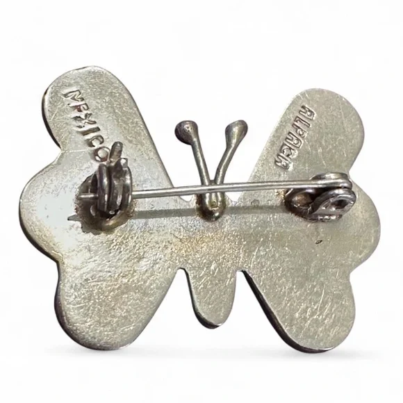 Vintage Mexico Silver Abalone and Mother of Pearl Butterfly 🦋 Brooch - Picture 4 of 4